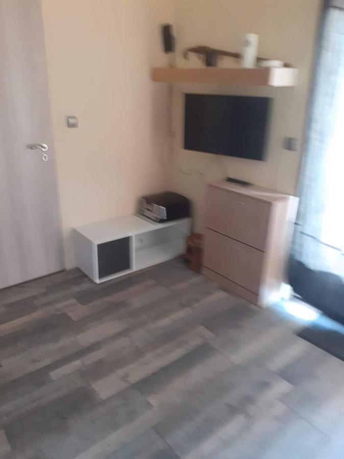 Studio 2 Ou 3 Places Apartment Verdun-sur-le-Doubs Ngoại thất bức ảnh